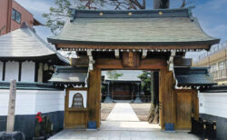 真言宗智山派　覚願寺